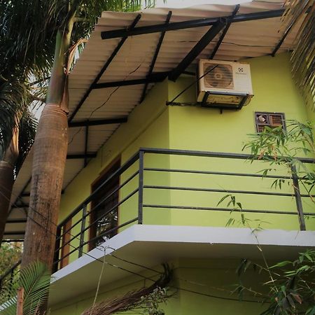 Hotel Rococco Ashvem Mandrem Exterior foto