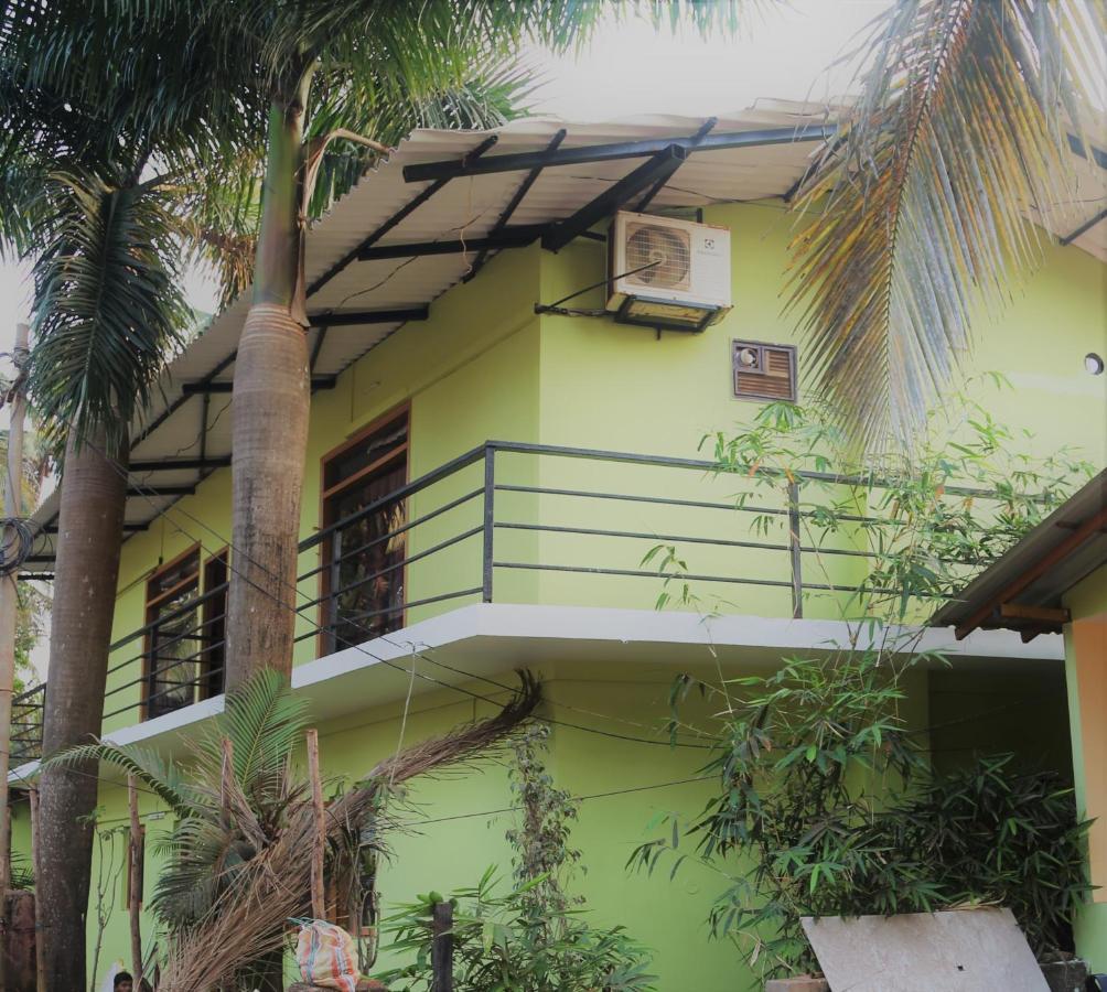 Hotel Rococco Ashvem Mandrem Exterior foto